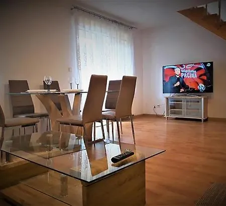 Dwupoziomowy Wiktoria Centrum Apartman *